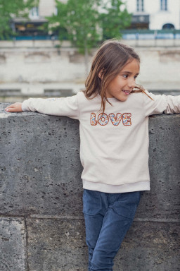 Love sweatshirt