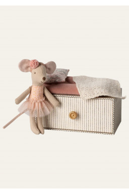 Dance mouse in daybed Maileg