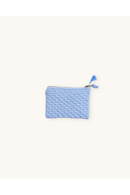 Quilted flat pouch