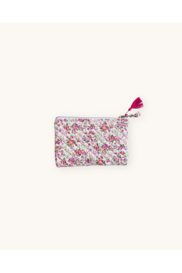 Quilted flat pouch